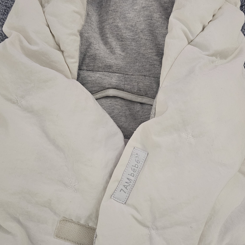 7AM Enfant Cream Kids Blanket - Picture 3 of 8
